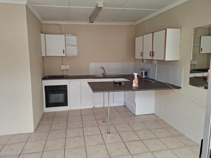 To Let 4 Bedroom Property for Rent in Gordons Bay Central Western Cape